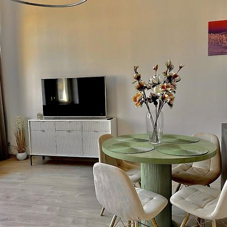 Loft Przy Placu Niepodleglosci Apartment Jelenia Góra Екстериор снимка