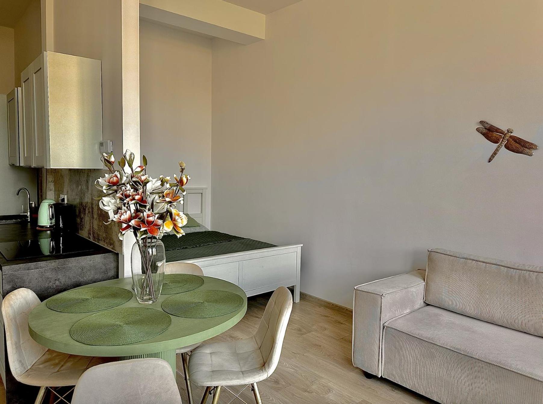 Loft Przy Placu Niepodleglosci Apartment Jelenia Góra Екстериор снимка
